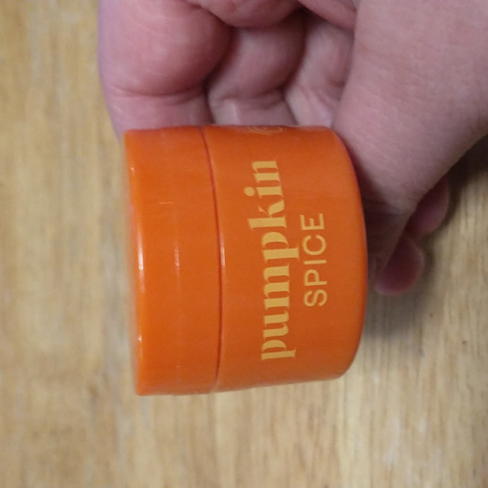 Pumpkin Spice Exfoliating Lip Scrub Brand New Sealed .05 Oz Bath and Body Works